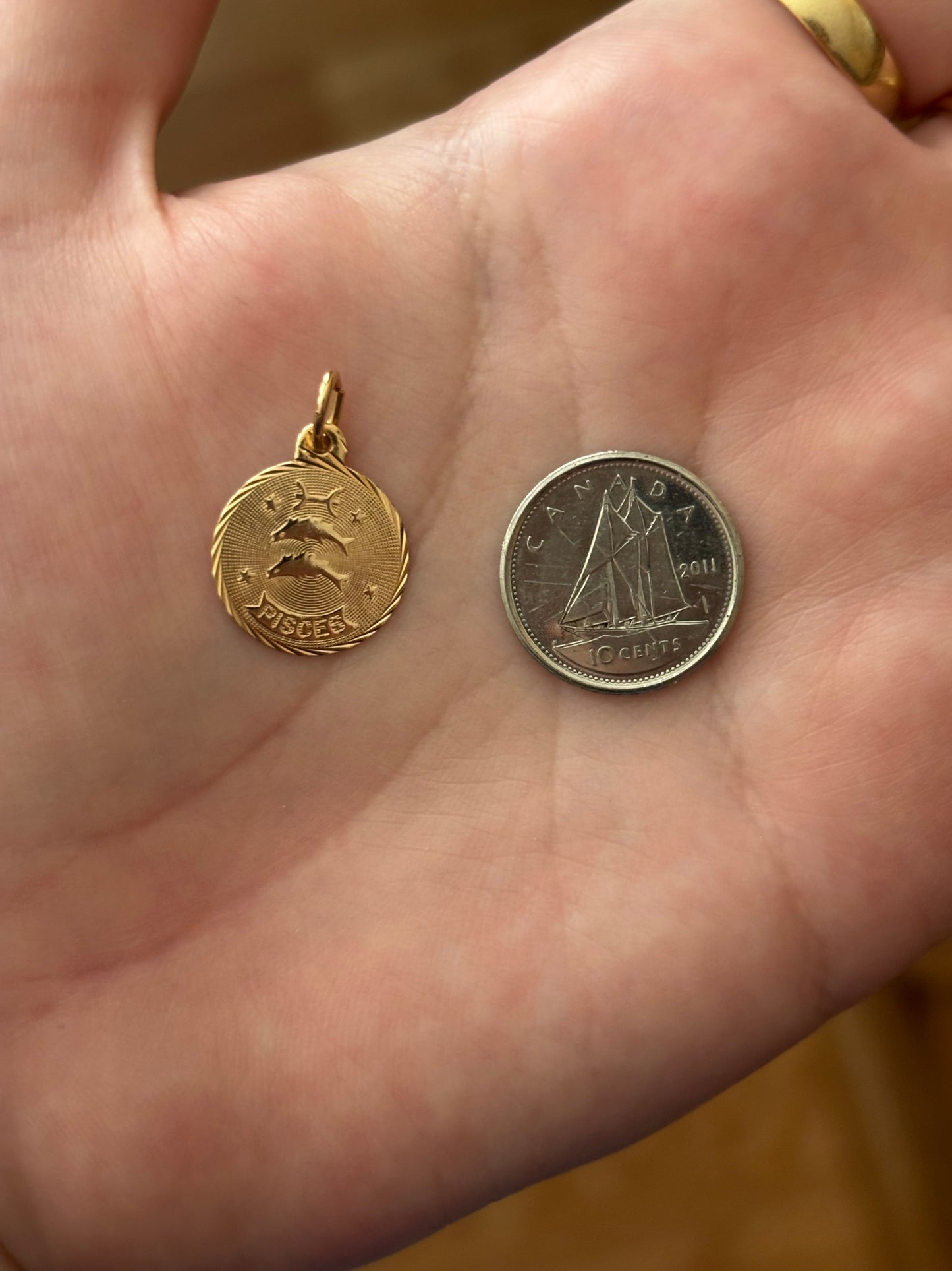 Vintage, 10K Gold Pisces Zodiac Charm
