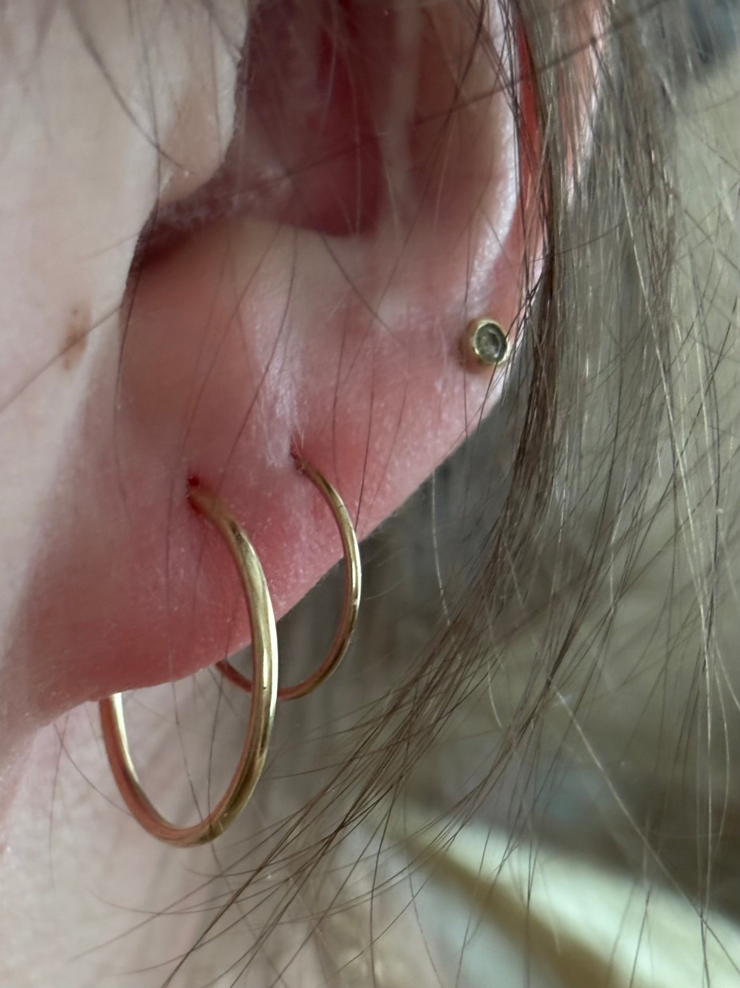 Vintage, 10K Gold Everyday Hoop Earrings