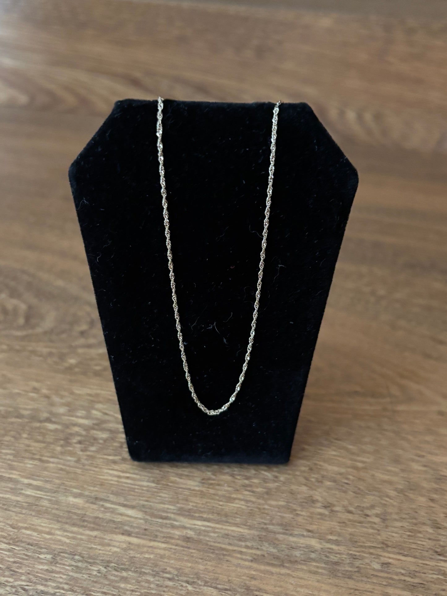 Vintage, Sparkling 10K Italian Gold Singapore Chain for Layering