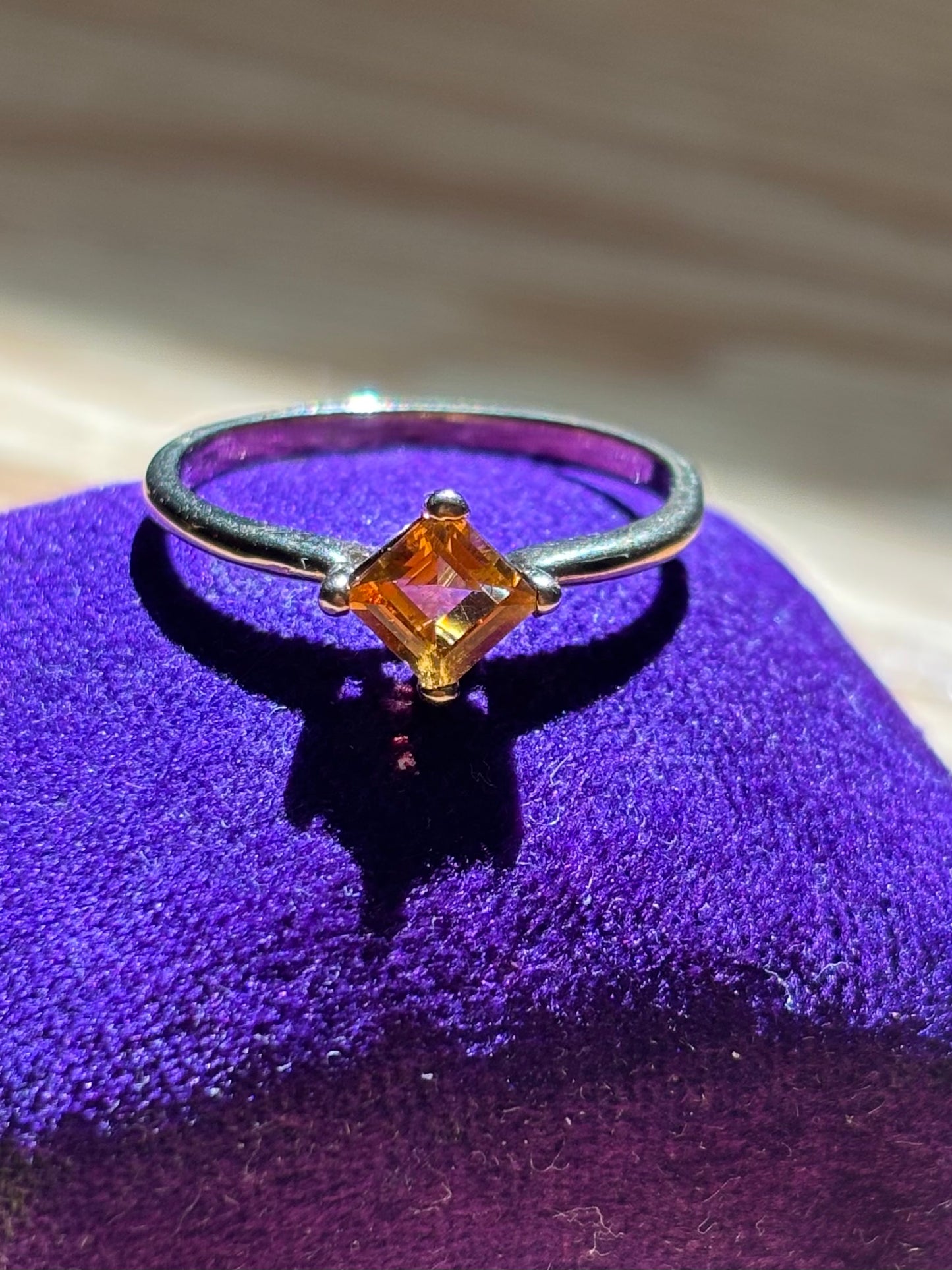 Vintage, 9ct/9K Citrine Ring from the UK