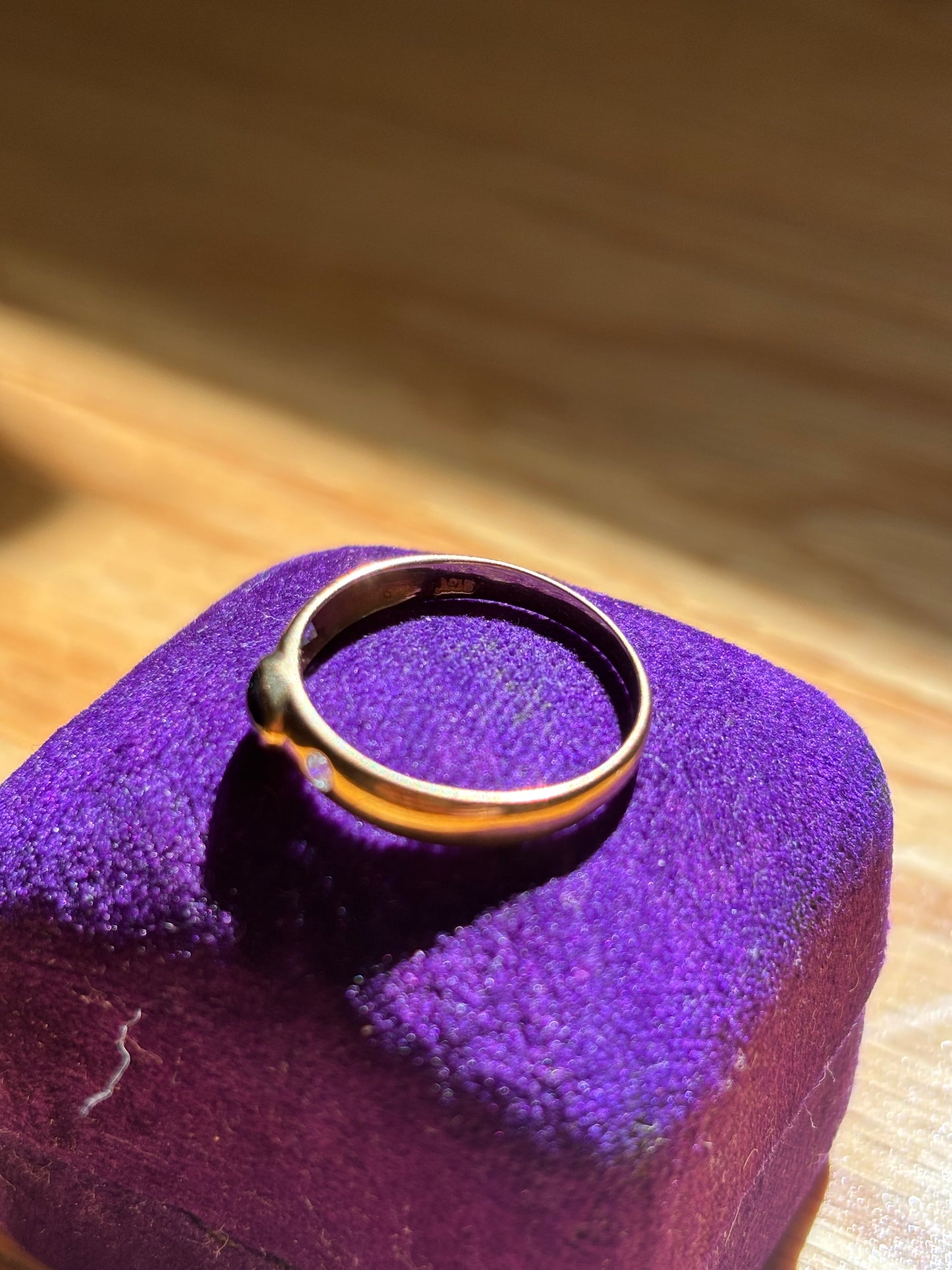 Vintage, 9ct/9K Gold Gypsy Ring from the UK