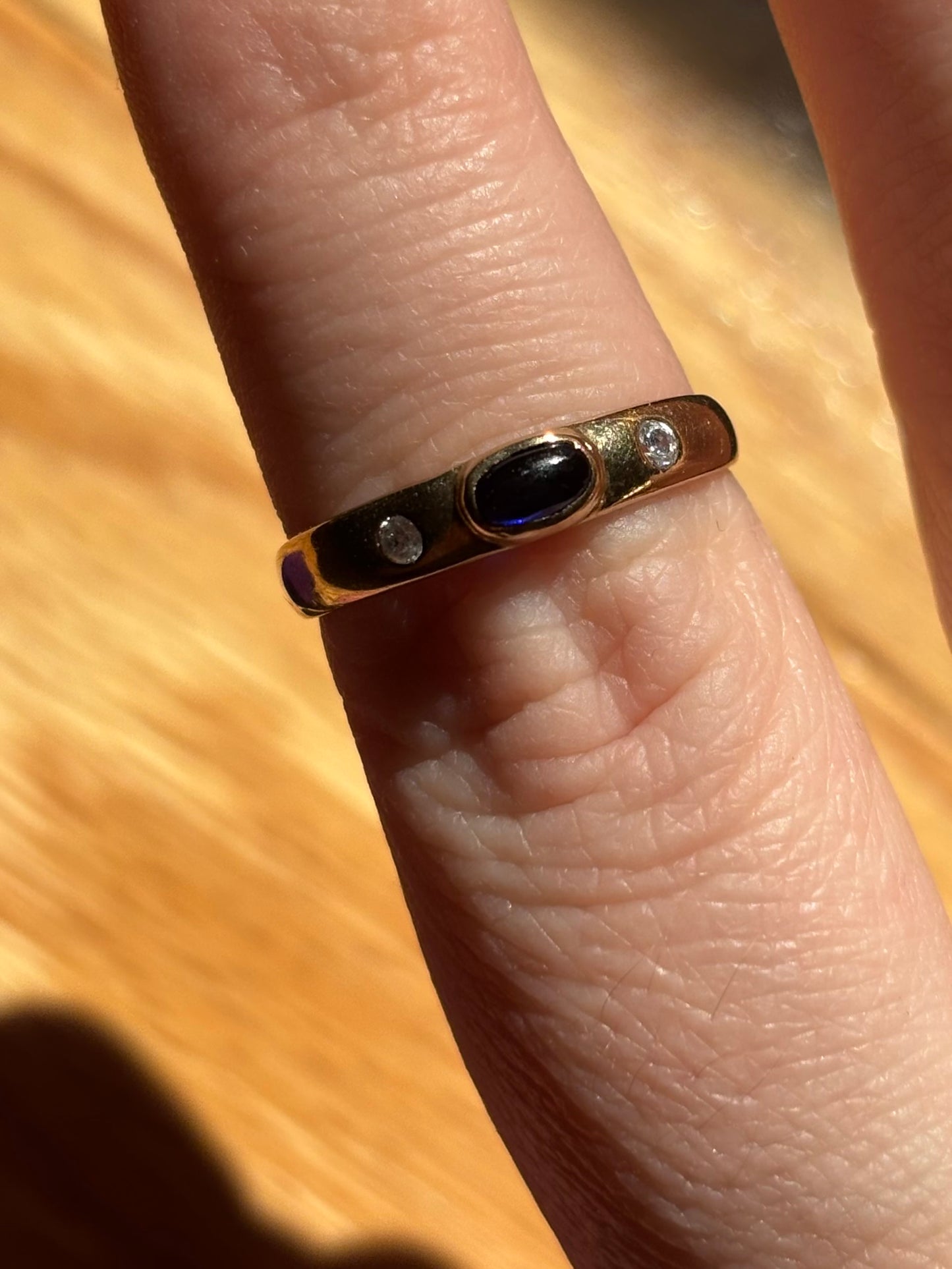 Vintage, 9ct/9K Gold Gypsy Ring from the UK