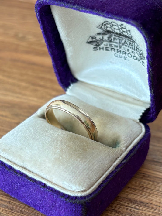 Devon’s Pick: Vintage, 10K Gold SIFFARI Ring with Millgrain Detailing