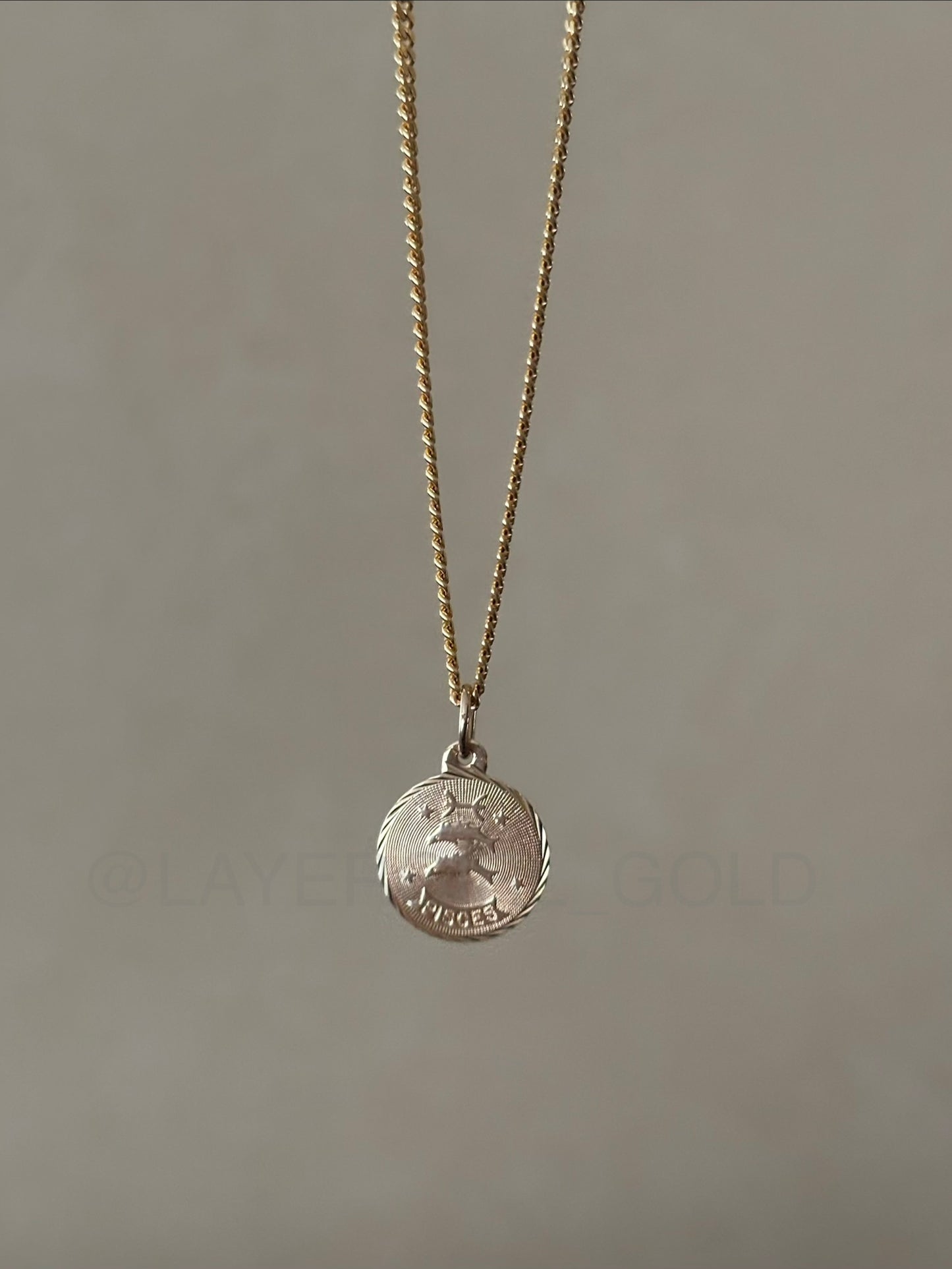 Vintage, 10K Gold Pisces Zodiac Charm