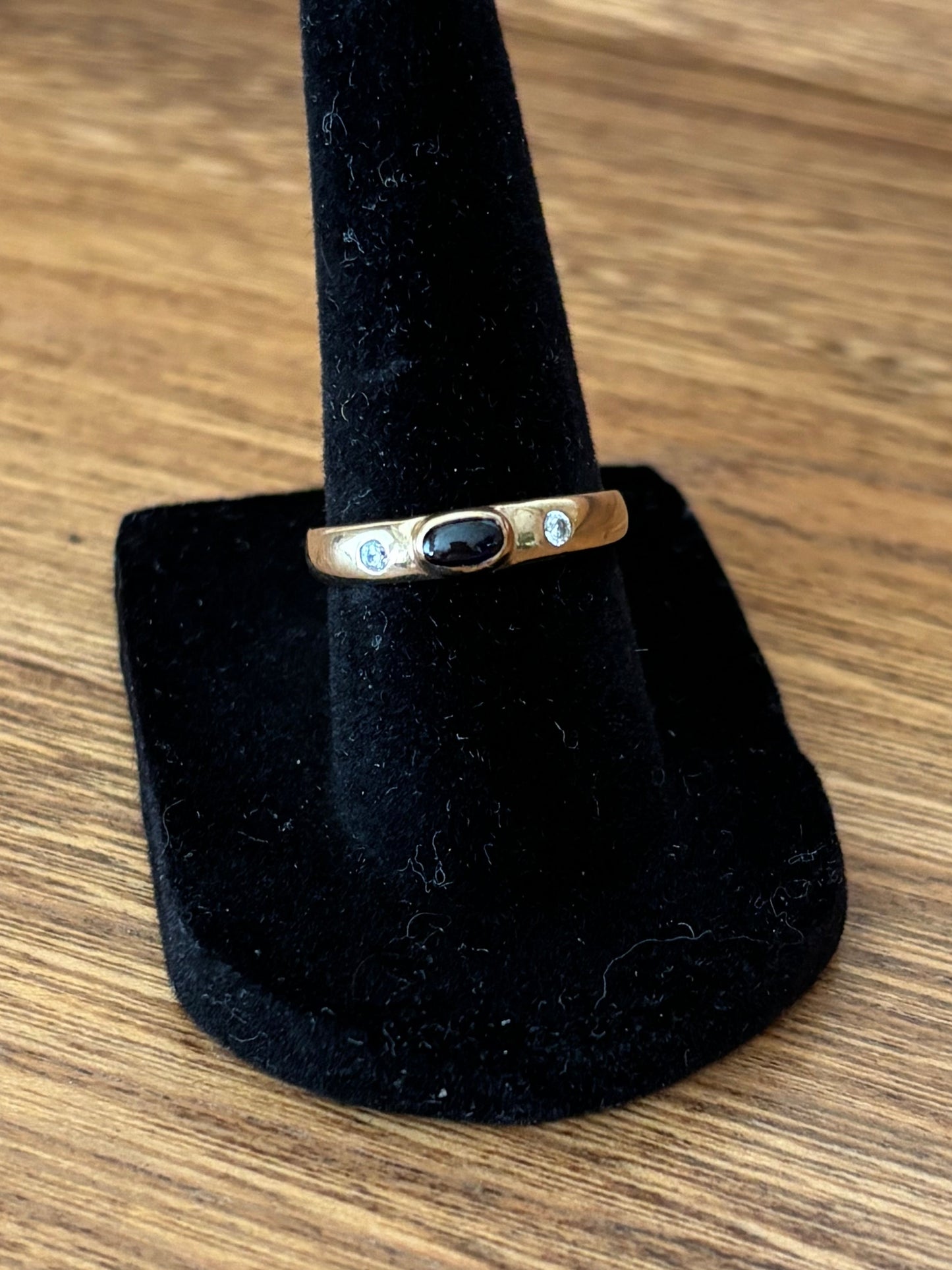 Vintage, 9ct/9K Gold Gypsy Ring from the UK