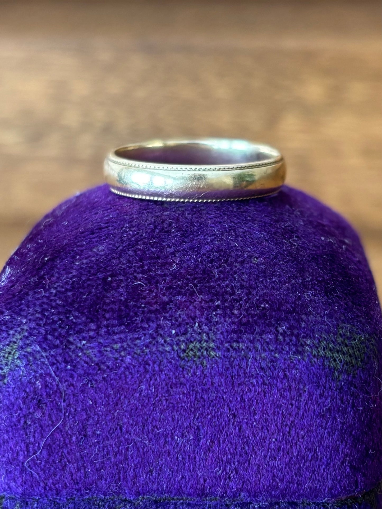 Devon’s Pick: Vintage, 10K Gold SIFFARI Ring with Millgrain Detailing